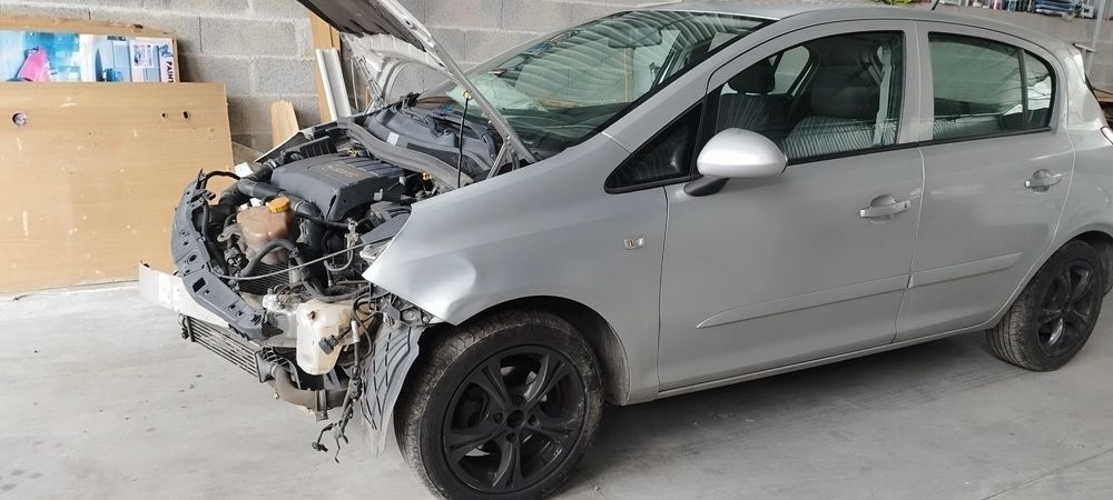 Opel Corsa D peças