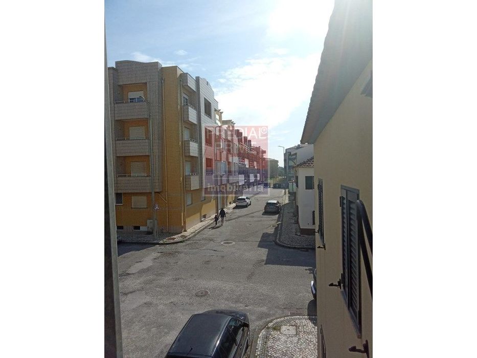 Apartamento T1 No Furadouro