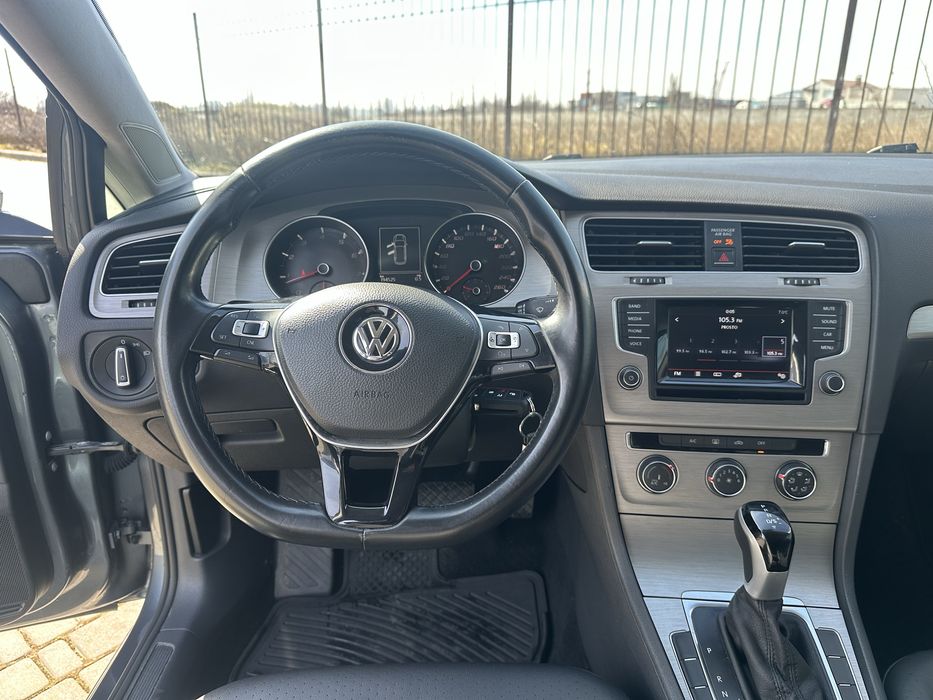 Volkswagen Golf 2015 1.8 TSI