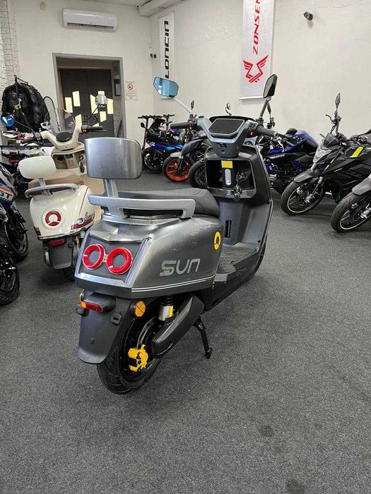 Электроскутер NISA K6. Графен