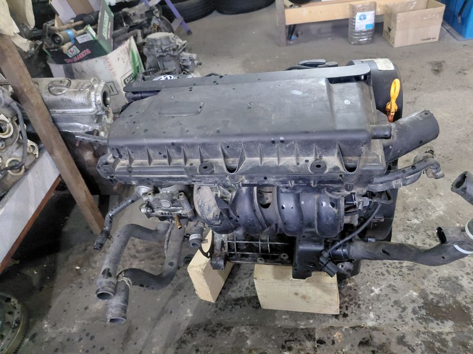 Мотор двигатель Volkswagen Polo Caddy Ibiza Skoda Fabia 1.4MPI 16V AUA