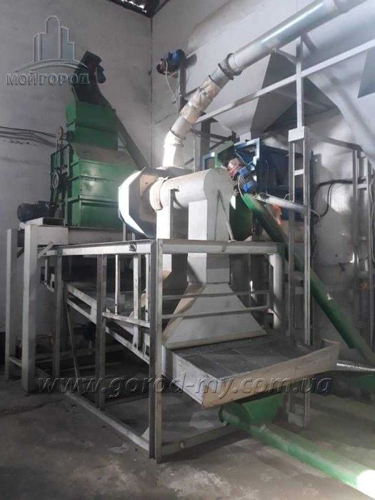 Бізнес з виробництва соняшникової олії в Україні. Олійниця. Завод