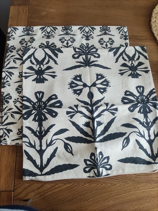 Poszewki ozdobneHM HOME biel czerń kwiaty bawełna
