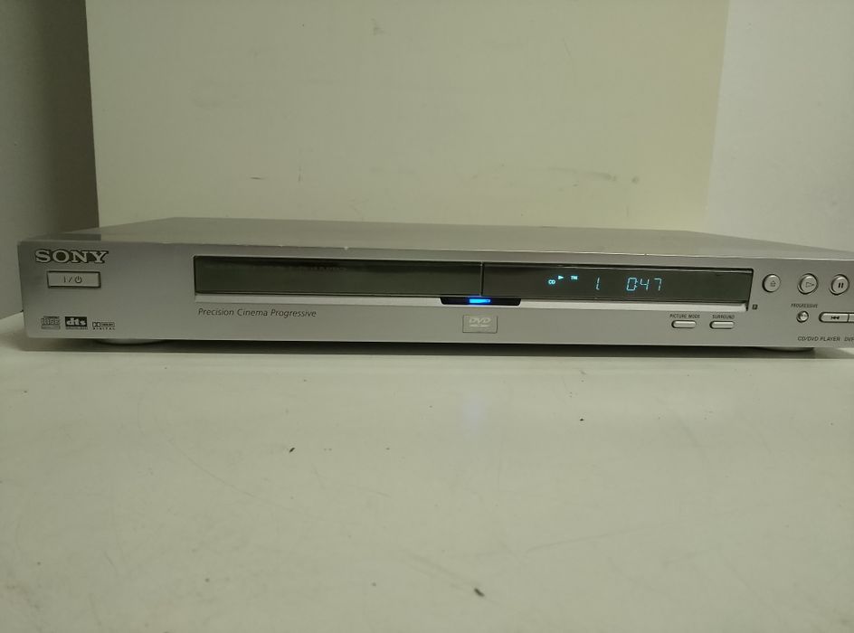 Odtwarzacz DVD Sony dvp-ns730p