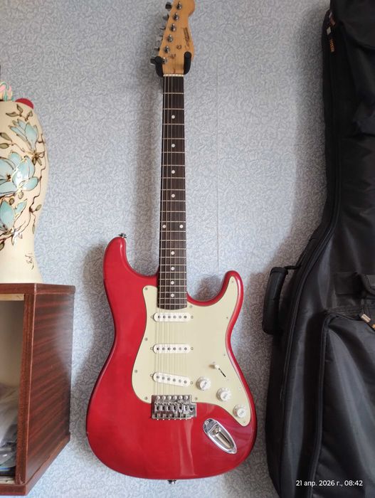 Продам электрогітару Tanglewood