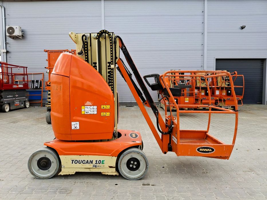 JLG Toucan 10E  podnośnik masztowy JLG Toucan 10E
