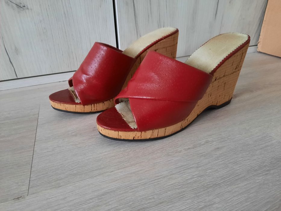 Buty damskie na korku