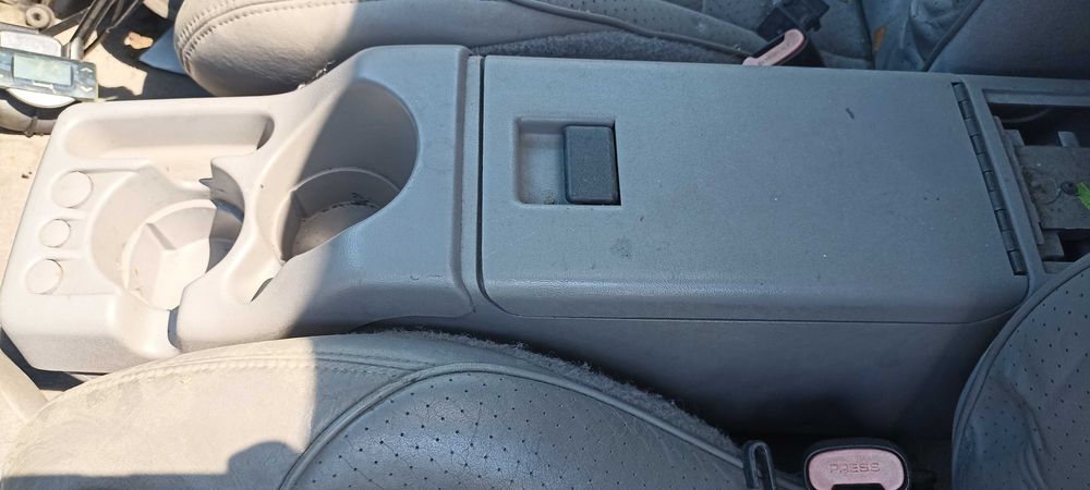 Ford Explorer  4.0 v6  D0HC  samochód na części