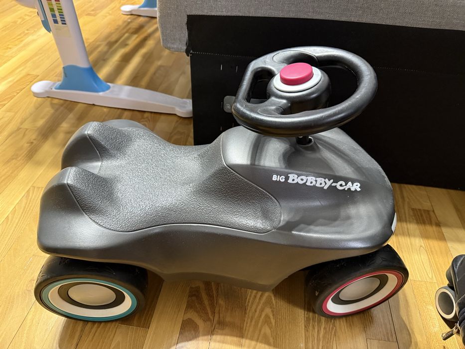 Машинка толокар Big Нео