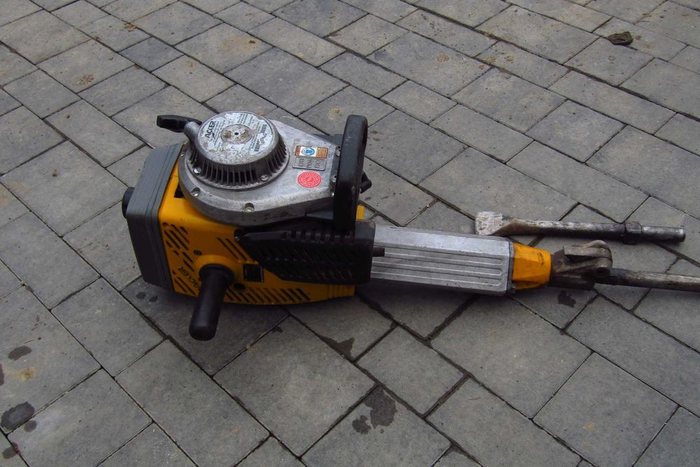Młot Spalinowy WACKER BH23  polecam