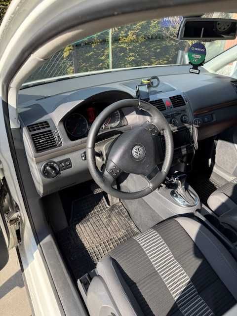 VW Touran 2.0 TDI DSG