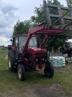 Ciągnik rolniczy Zetor 8011