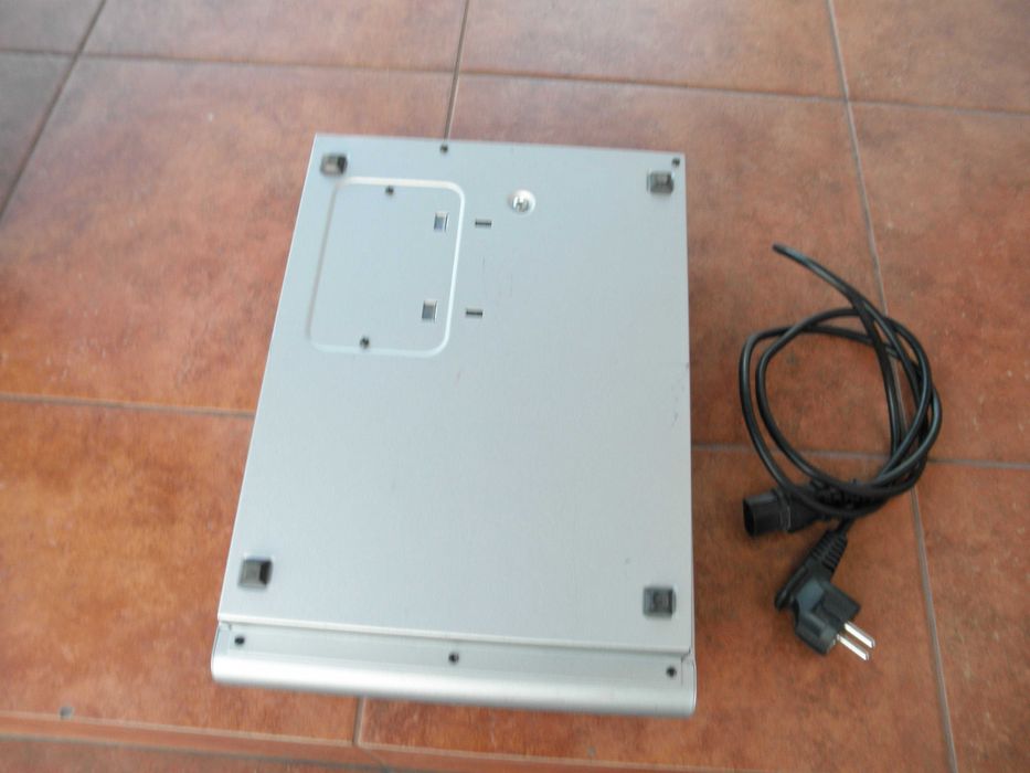 Mikser Behringer Eurorack UB 1204 FX-PRO.  Mixer estradowy.