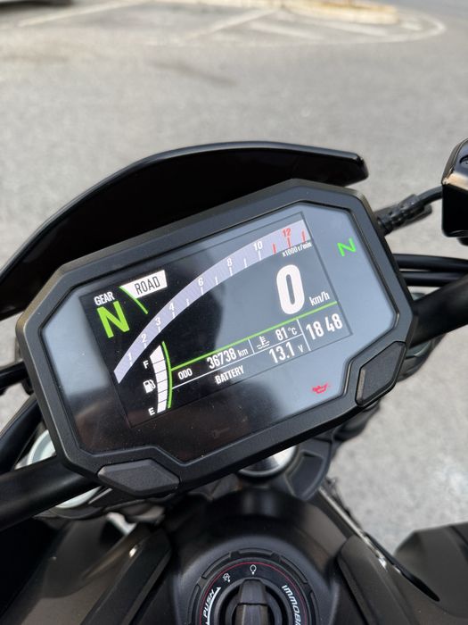 Kawasaki Z900 - 35kw (livrete)