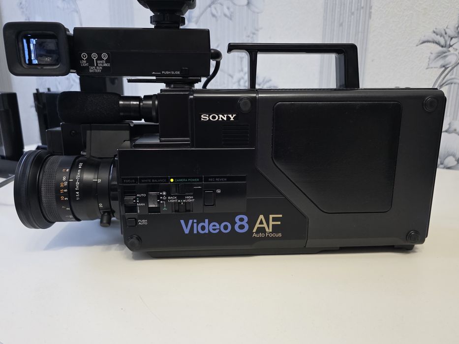 Kamera analogowa  Sony CCD-V8AF-E