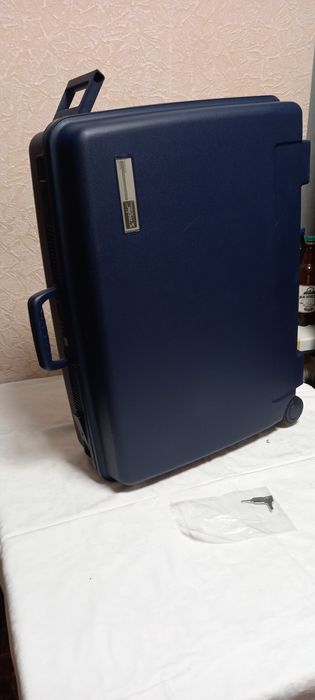 Продам чемодан фирмы  ZEPTER