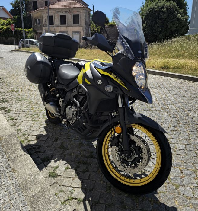 Suzuki V-Strom 650 — Excelente estado | Muitos extras. Pronta a viajar