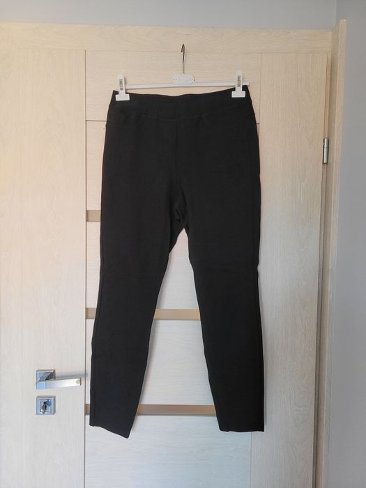 L 30 Base Level curvy spodnie damskie czarne z wysokim stanem wiskoza