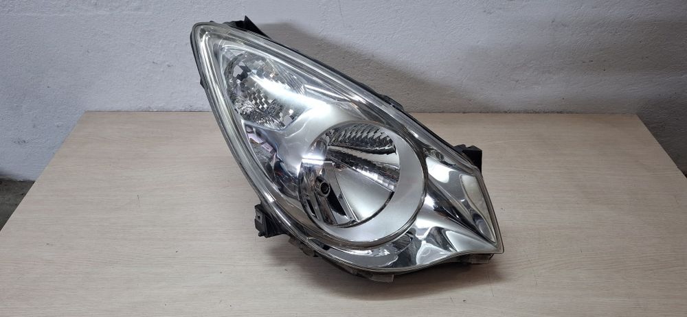 Lampa Reflektor Opel Agila B