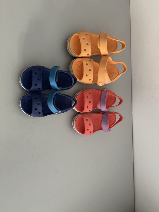 Літні шльопанці Crocs