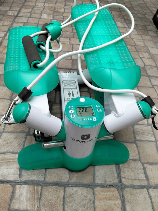 Pedaleira / Mini Stepper com pegas elásticas