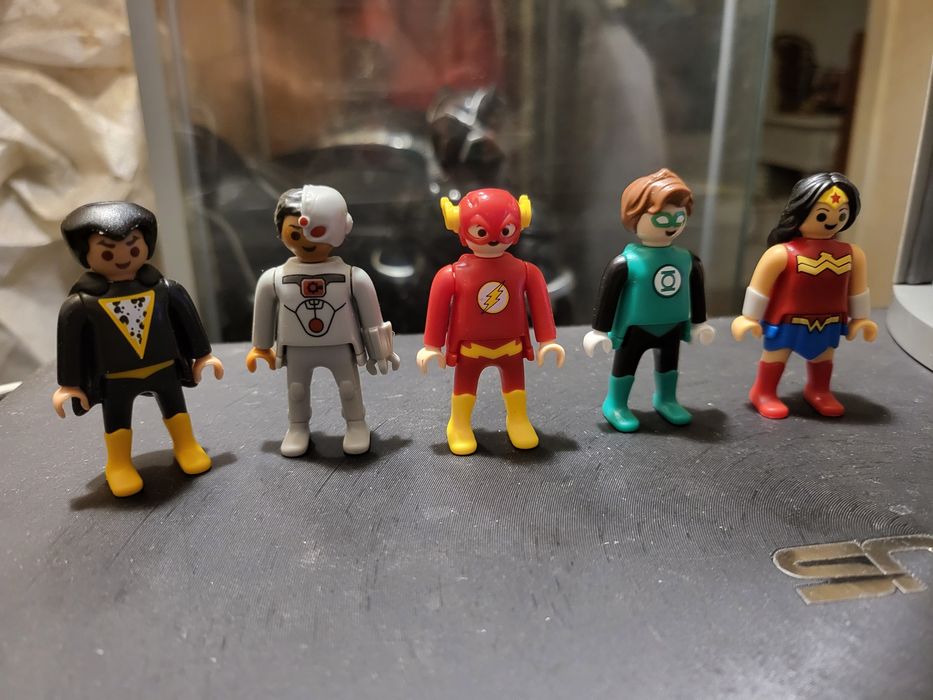 Varias Figuras  DC super herois wanda  vision