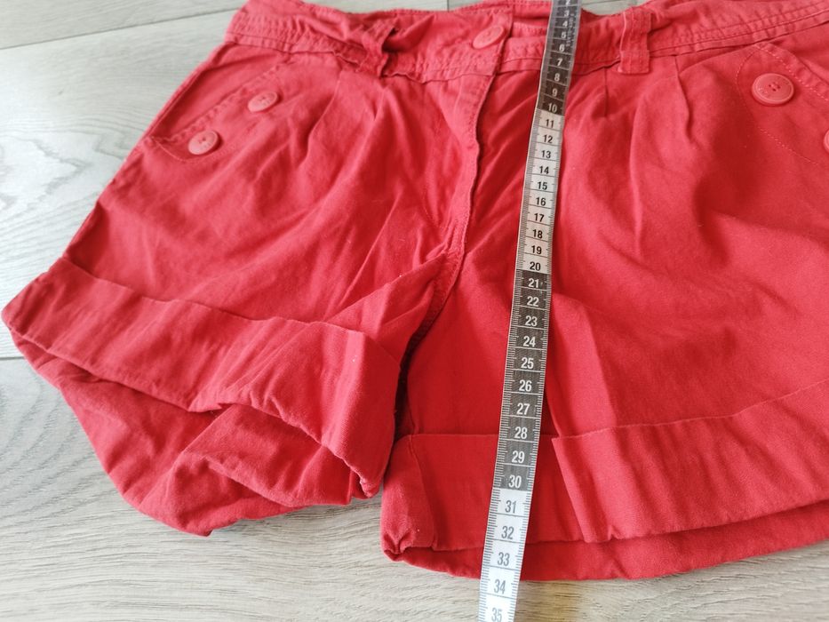 R.38 F&F czerwone spodenki szorty damskie