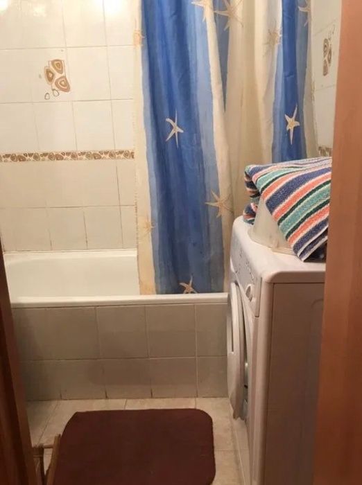 КРУТОЙ 4-х местный ХОСТЕЛ в СОЛОМЕНСКОМ районе по улице Протасов яр!