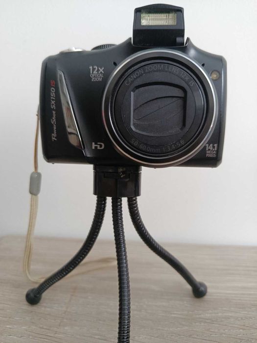 КОМПЛЕКТ Фотоапарат Canon SX150is+карта+чохол+штатив, є зарядка+10акум