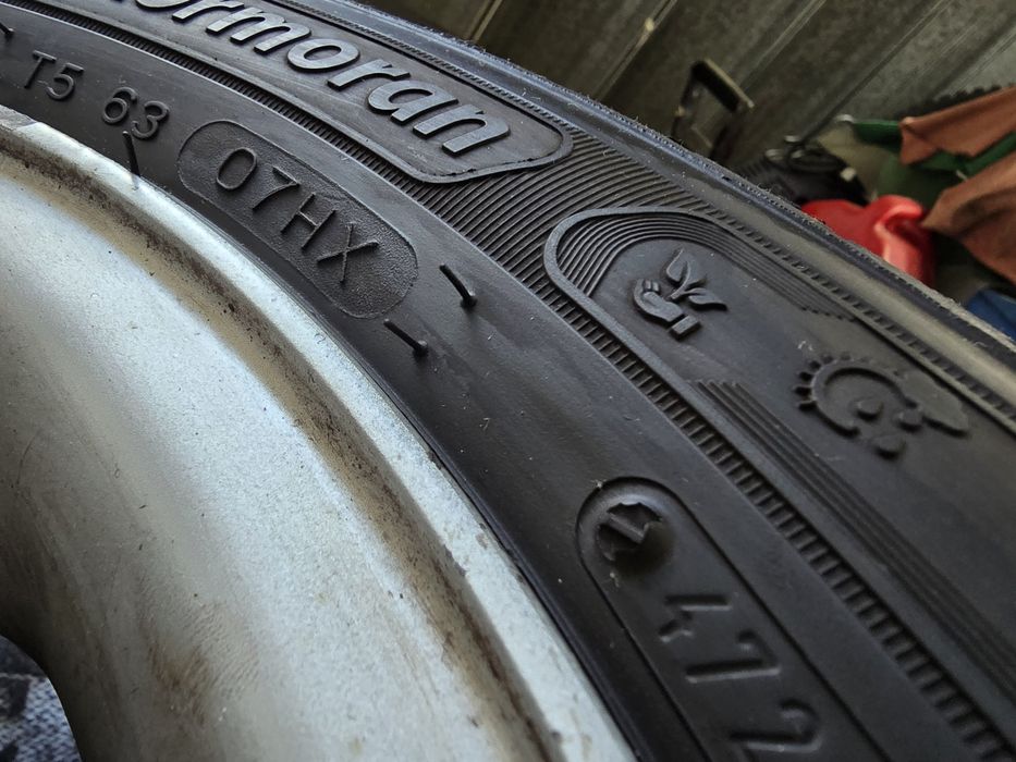 4 Pneus (novos) Kormoran  + Jantes Fiesta MK4