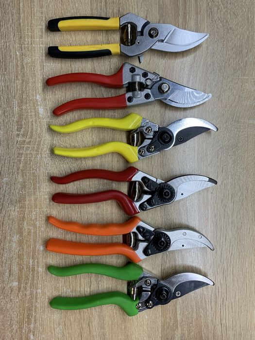 Sekatory nożyce ogrodowe.