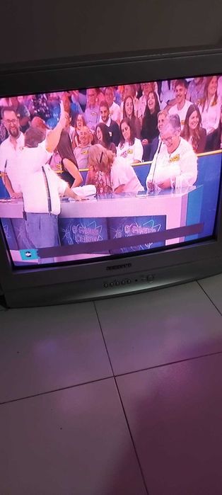 TV Televisor CRT Samsung Antigo (ecrã de 70 cm na diagonal)
