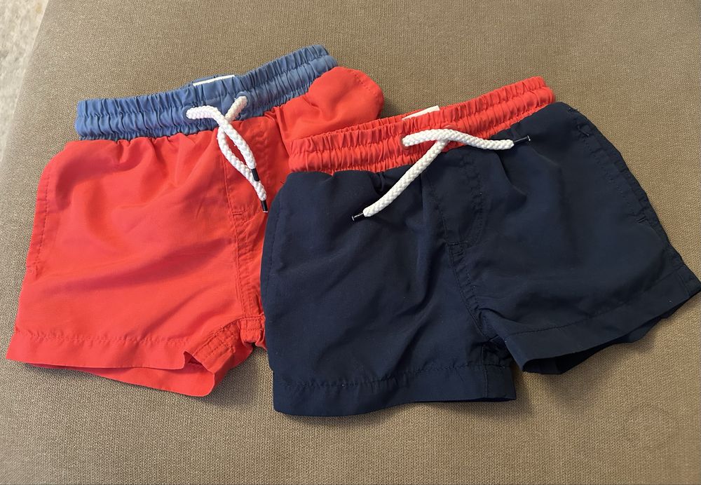 Conjunto dois calçoes de banho da marca Zippy e camisola solar 30UV