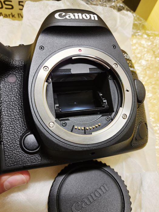 Фотоаппарат Canon EOS 5D Mark IV WG Body Новый