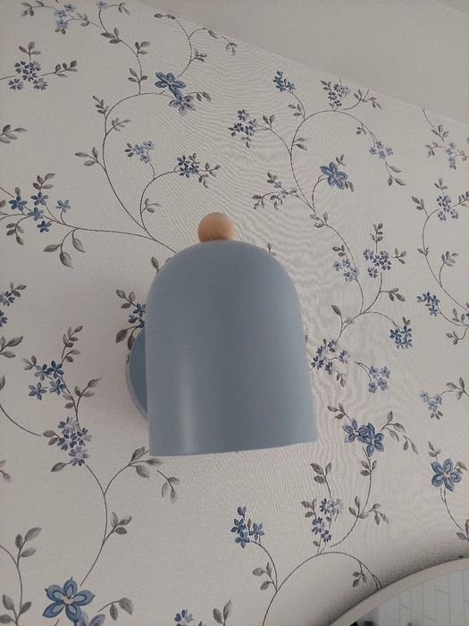 Lampy pokojowe i łazienka