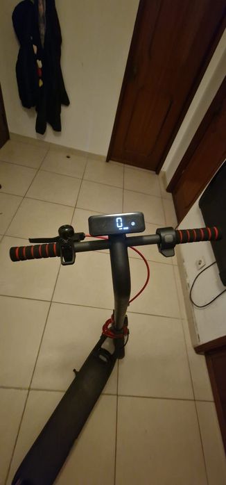 Trotinete elétrica Navee V25