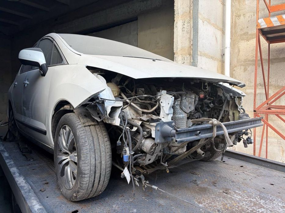 Продам свой автомобиль 97к пробег