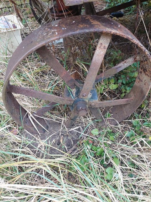 Koła  metalowe bryczka wóz ozdoba