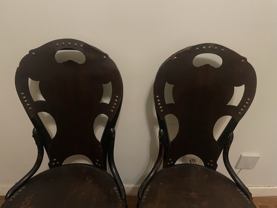 Par de cadeiras antigas, estilo Thonet