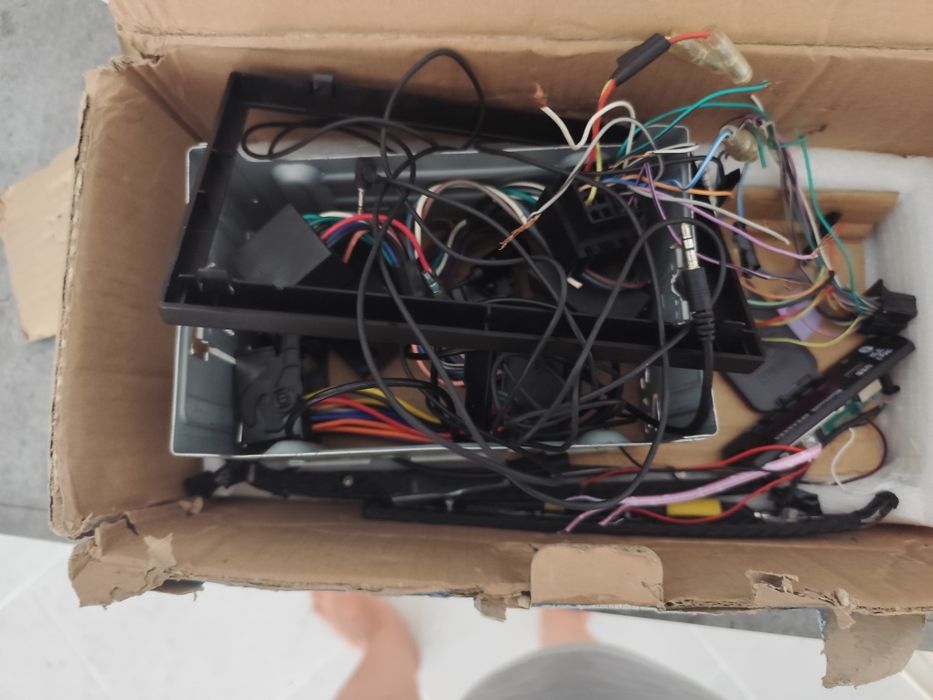 Rádio Pioneer (ver referência na foto)