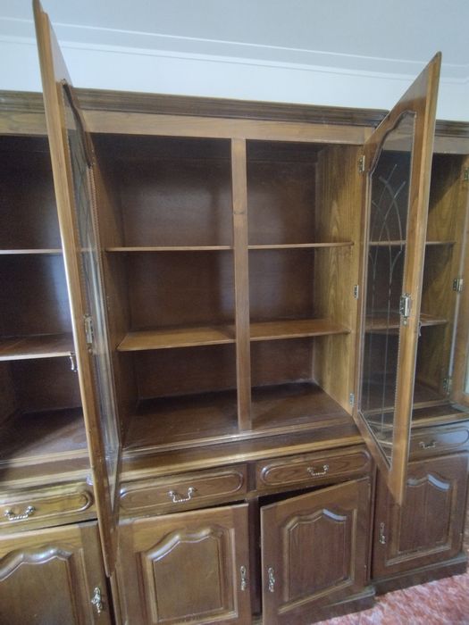 Móvel sala de jantar, mesa e cadeiras