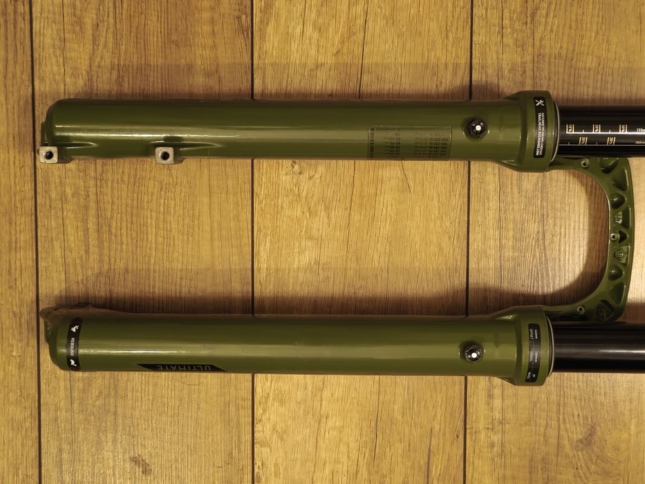 Dolne golenie Rock Shox Lyrik Ultimate 29er 160mm