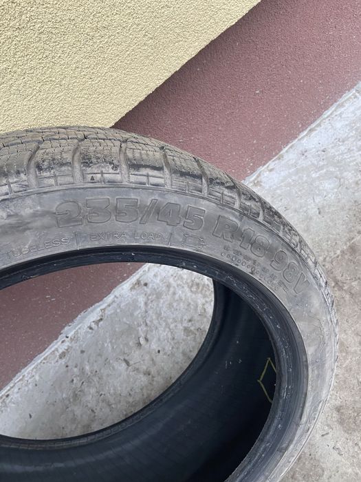 Зимова резина 4   235/45 R18