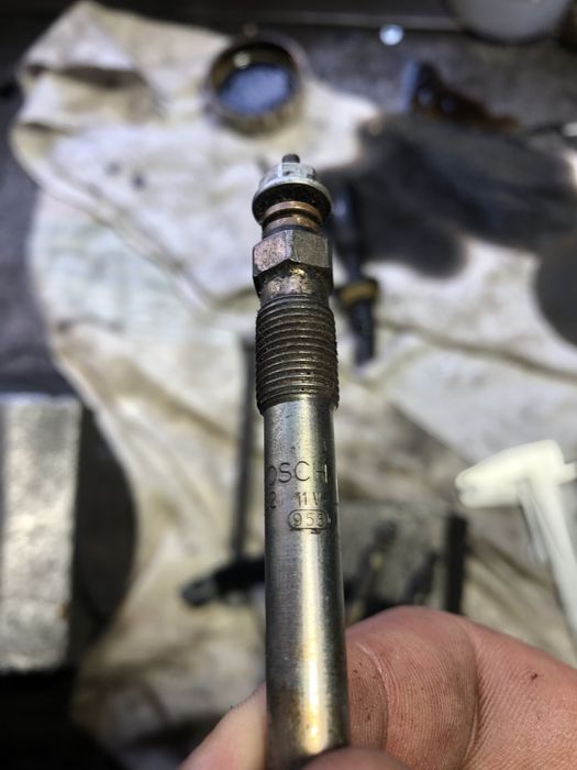 Свічка накала 2.0 HDi Peugeot Citroen Berlingo Partner Expert