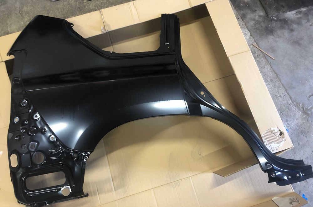 Крило заднє праве/ліве Toyota Land Cruiser Prado 150 (фільонка)