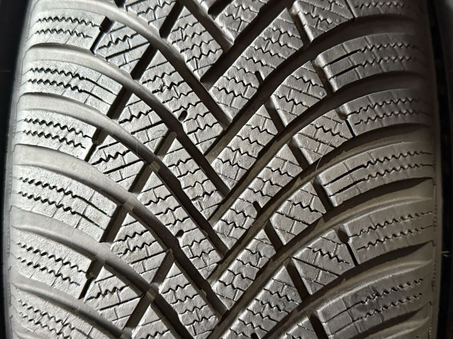 225/55 r 17 Hankook 4шт.