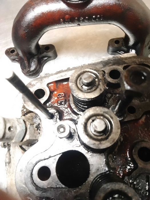 Głowica Hanomag Perfekt 400 części silnikowe