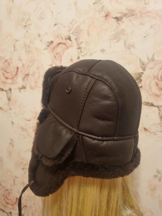 Skórzana czapka papacha brązowa