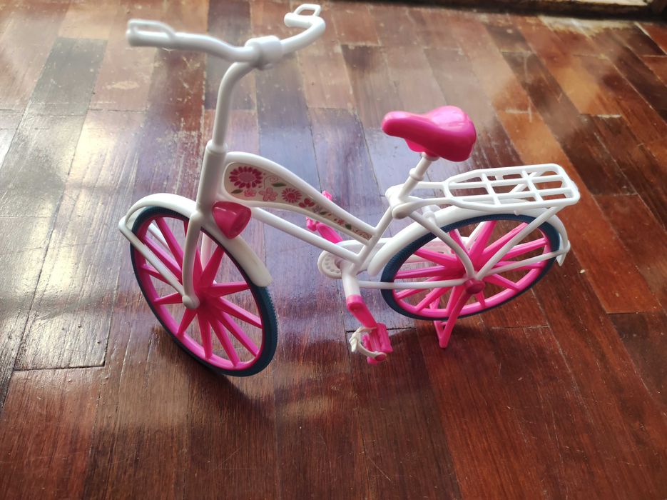 Bicicleta de brincar para Barbie