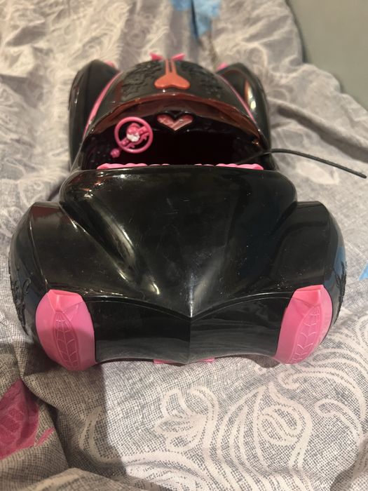 Monster High Draculaura Sweet 1600 z samochodem